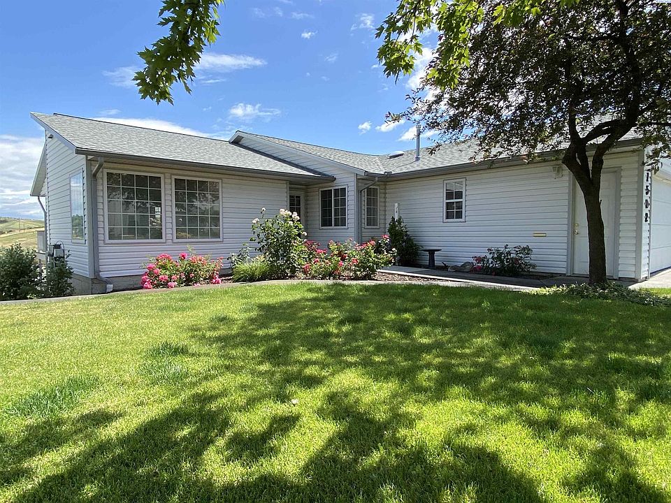1st image of 1502 SE Footloose Dr