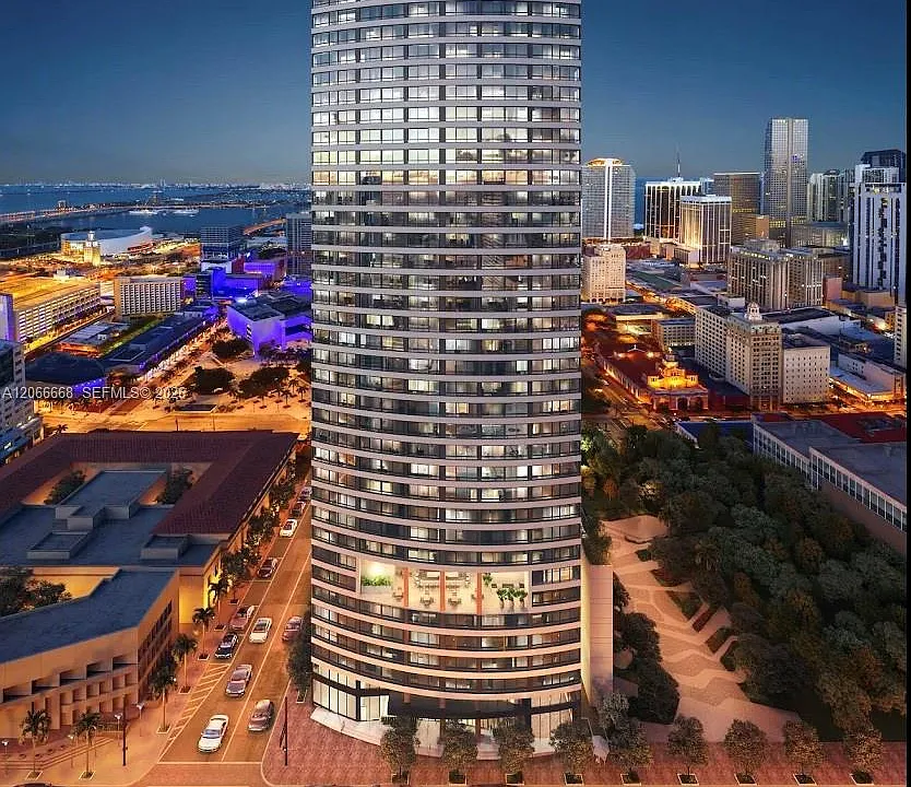 225 N Miami Ave #2801
