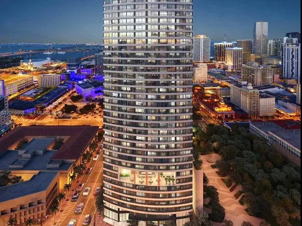 225 N Miami Ave, Miami, FL