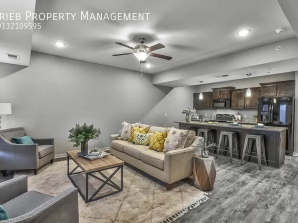 22091 W 123rd Ln Building 4-109, Olathe, KS 66061