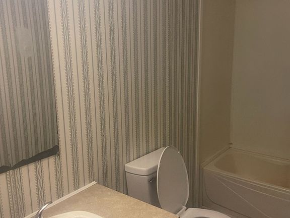 5th image of 140 Marvin Cir