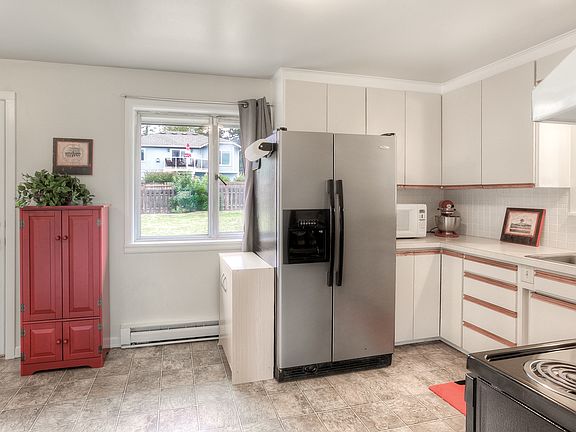 5th image of 20828 3rd Ave S
