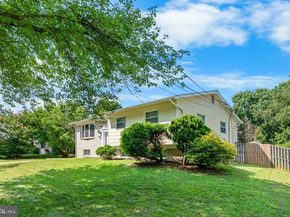 10422 Floral Dr, Hyattsville, MD 20783