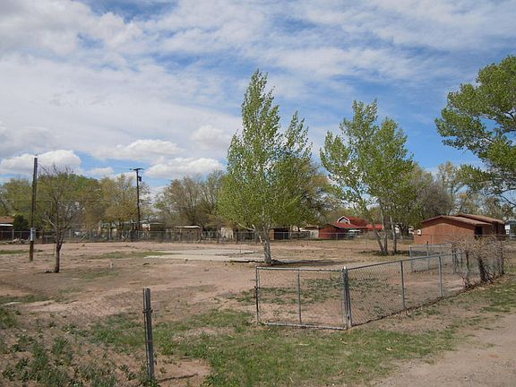2nd image of 8 Blue Bonnet Dr