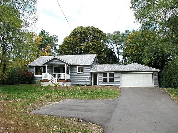 2nd image of 1055 W Lakewood Blvd