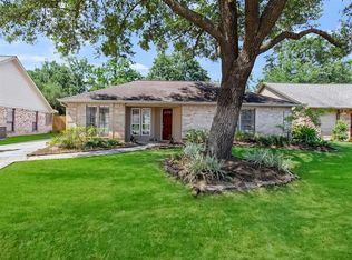 407 E Little Oak Ct, Spring, TX 77386
