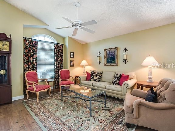 4th image of 2051 Schoharie Ct