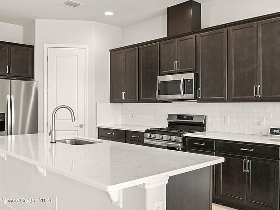 5th image of 3009 Avalonia Dr