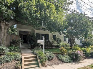 709 N Kensington St, Arlington, VA 22205