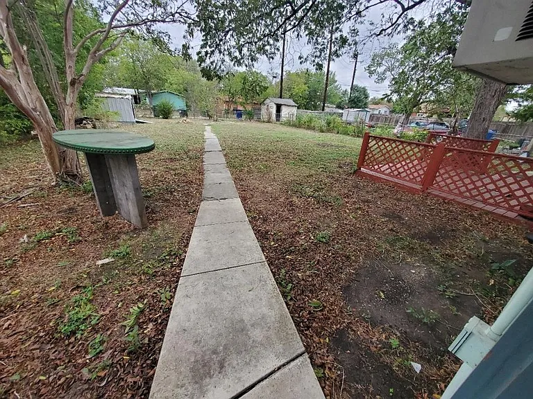 2607 W Craig Pl — Photo 30