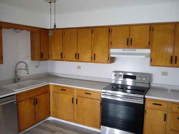 4th image of 579 Dean Dr APT 4