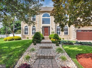 2206 Derby Dr, Cinnaminson, NJ 08077