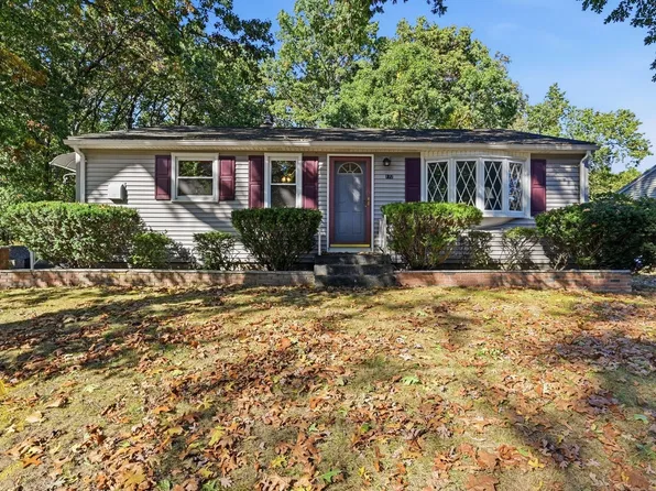 172 Barna St, Ludlow, MA 01056