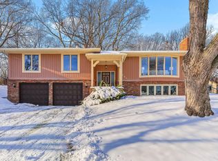 786 Torchwood Ct, New Brighton, MN 55112
