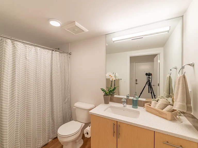 750 11th Ave E #207 — Photo 11