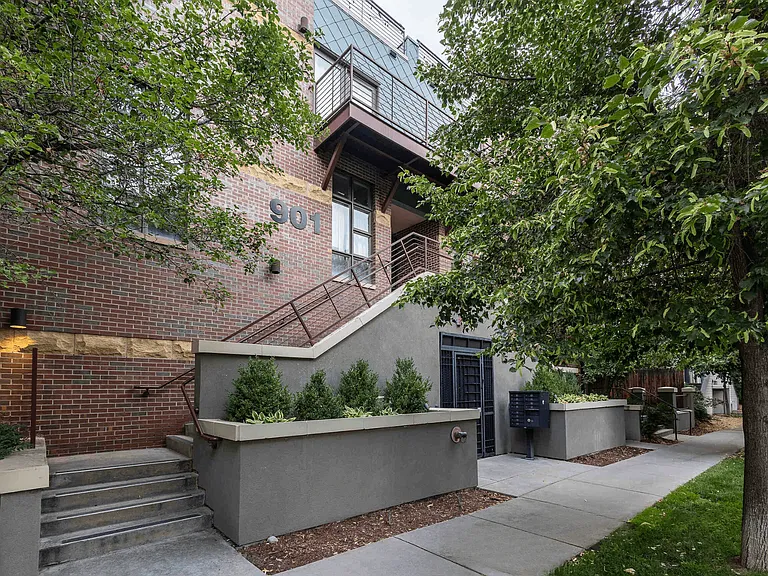 901 N Washington St — Photo 13