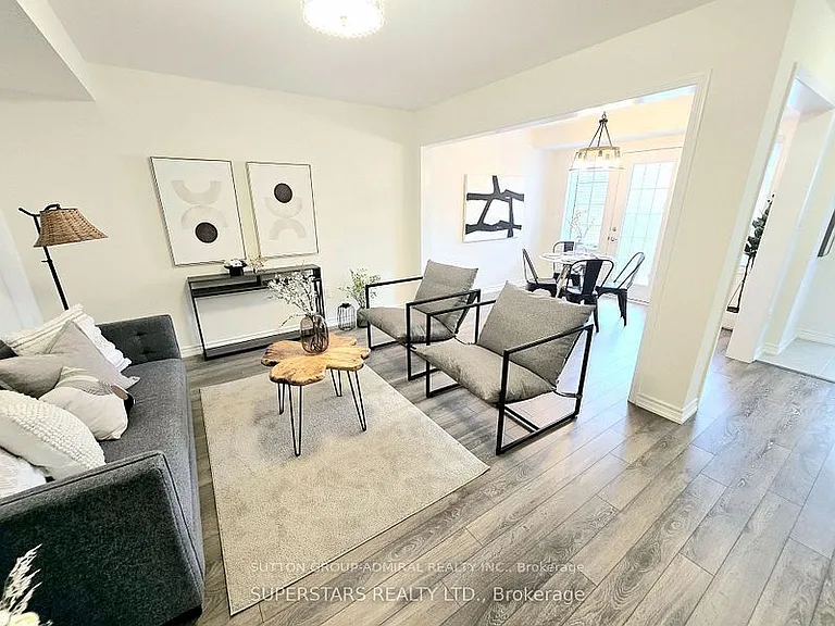 17 Bluegill Cres — Photo 10