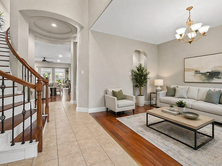 10900 Sky Rock Dr — Photo 4