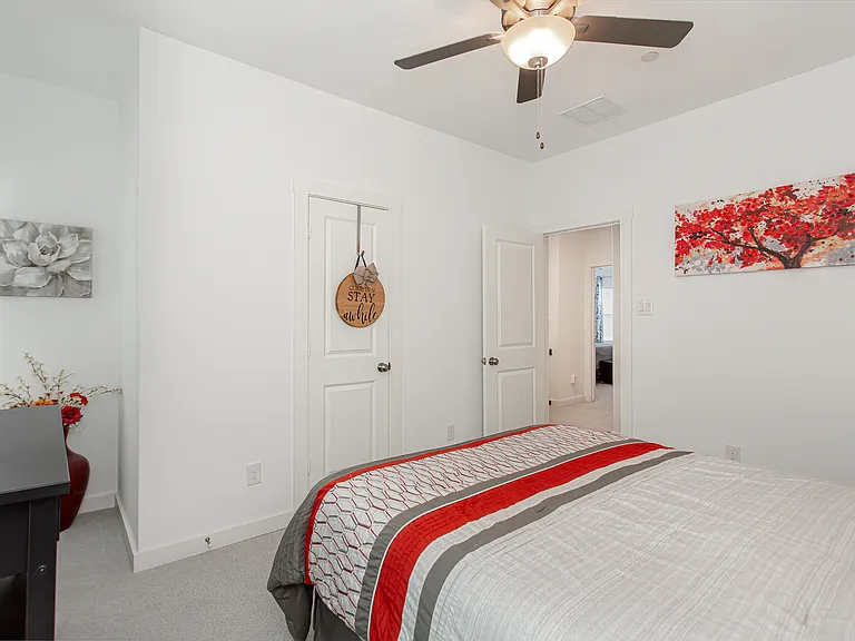 7667 Tiffany Dr — Photo 35