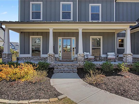 4th image of 3908 Meadowland Dr