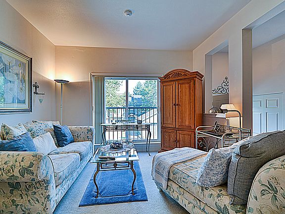 5th image of 9305 177th Pl NE Unit 2