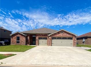 6911 Oliver Loving Dr, Killeen, TX 76549