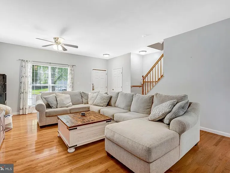 8628 Ellesmere Way — Photo 12