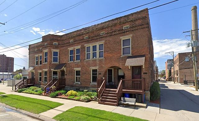 1st image of 423 Market St #1