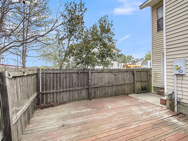 206 Pine Shadow Dr — Photo 34