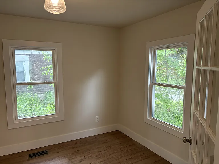 36 E Shore Rd — Photo 17