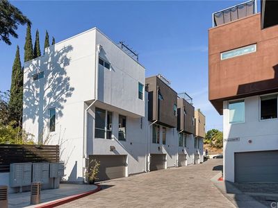 1847 Silent Era Dr, Los Angeles, CA, 90026