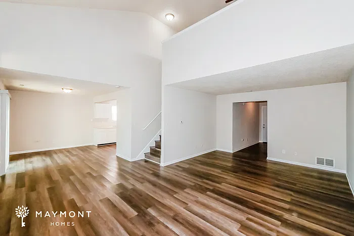 3 bed, 2.5 bath, 1556 sqft, $1,795 — Photo 4