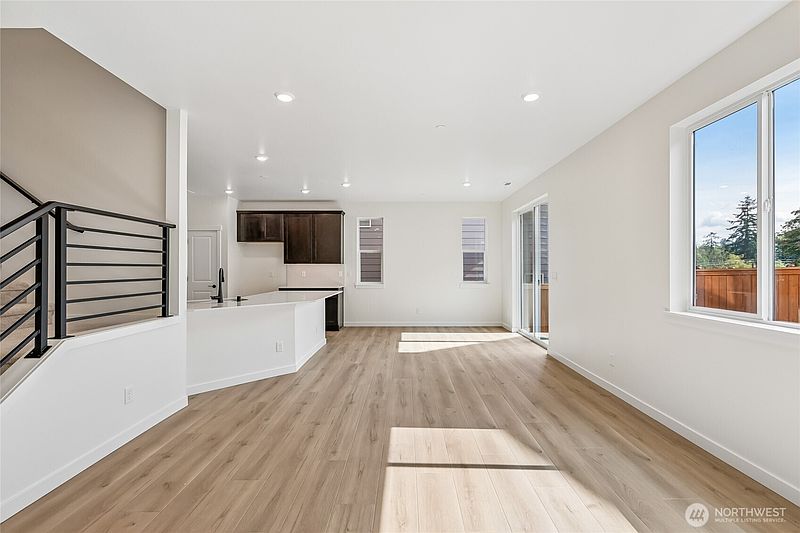 3rd image of 10404 6th Place SE #SW 21