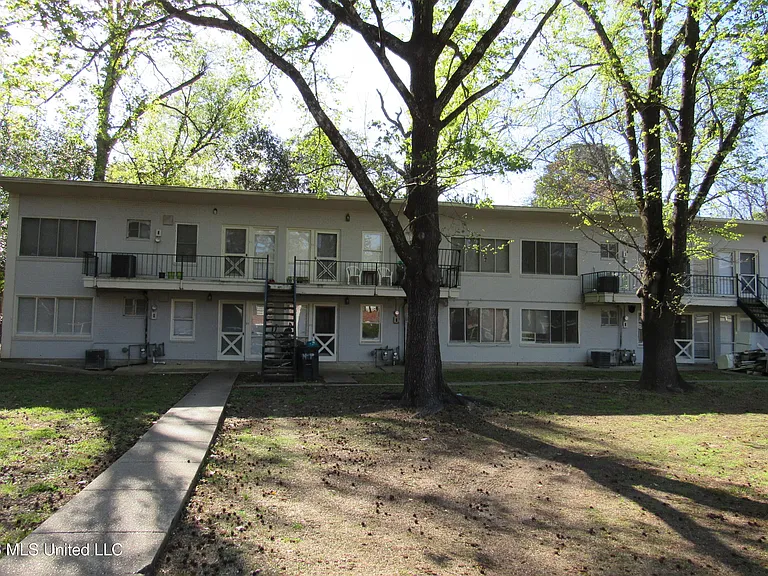 1043 Poplar Blvd #C2 — Photo 3