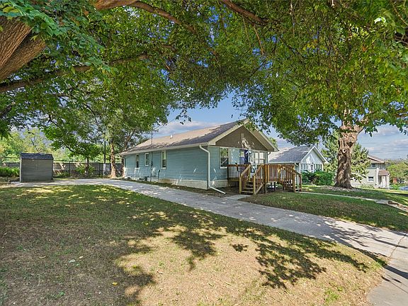 2nd image of 2819 Rollins Ave