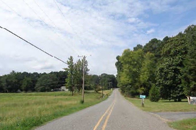 2nd image of 570 Delaney Rd