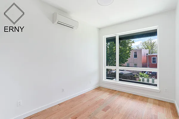 Rented by ERNY LLC | media 14