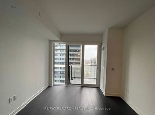 95 Oneida Cres #1106, Richmond Hill, ON L4B 0H4