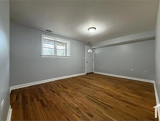1 bed, 900 sqft, $1,800 — Photo 3