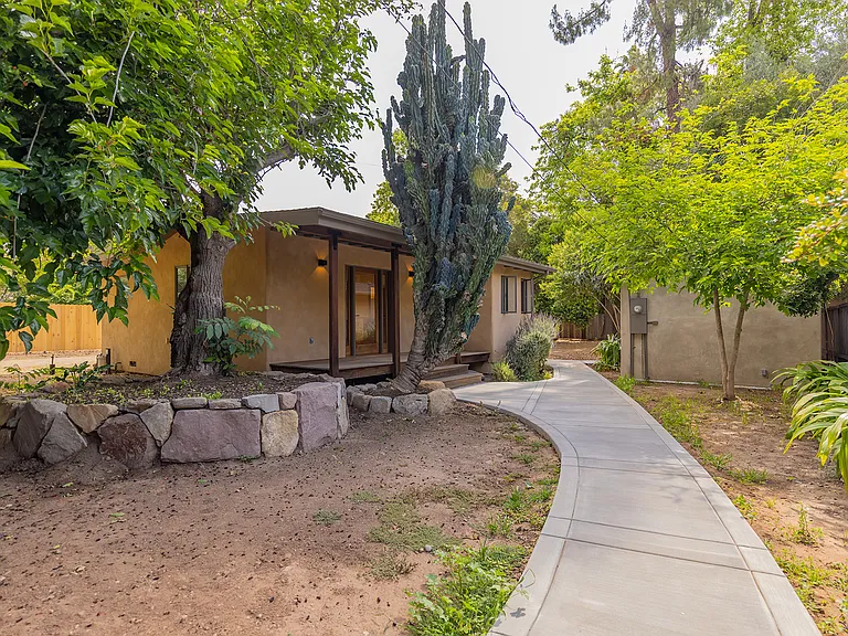 136 S Poli St — Photo 41