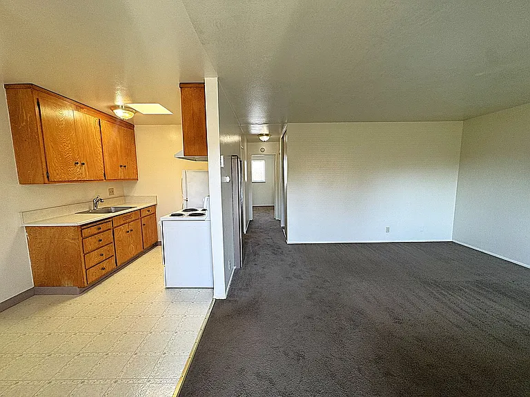2124 Blake St #9 — Photo 4