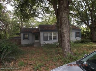 219 Brookview Dr N, Jacksonville, FL 32225