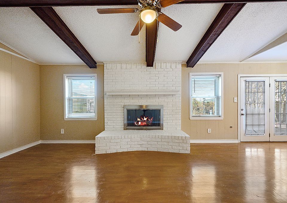1st image of 3312 Moores Ln