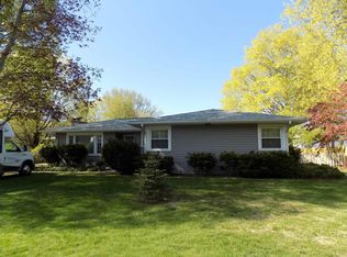 26825 Edwards Rd, Elkhart, IN 46514