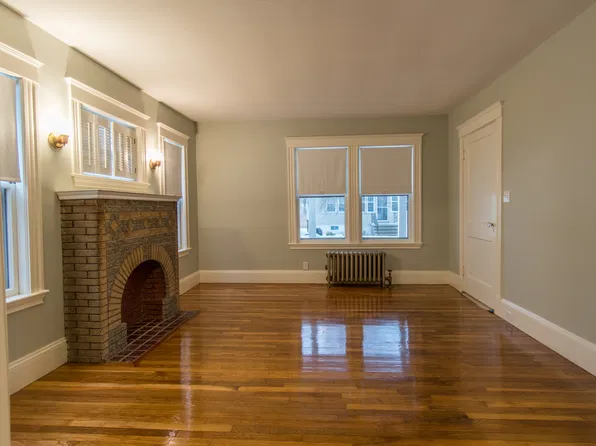52 Estabrook Rd, Quincy, MA 02170