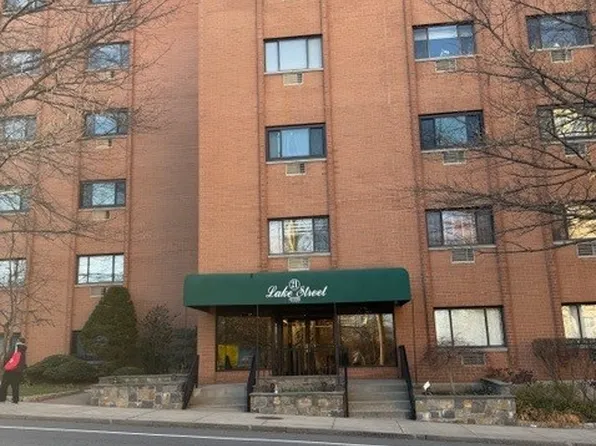 21 Lake St, White Plains, NY