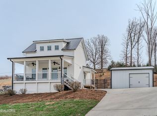 718 Offutt Rd, Clinton, TN 37716