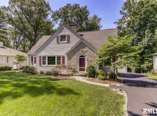 24 E Hazel Dell, Springfield, IL 62712