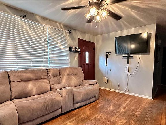 4th image of 1528 Joy Ave