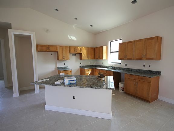 4th image of 1700 Don Ave N